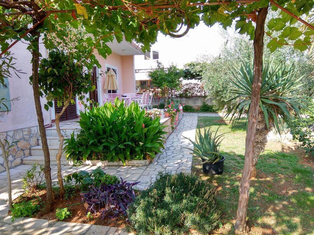 Apartment Gracijana Poreč Exterior foto